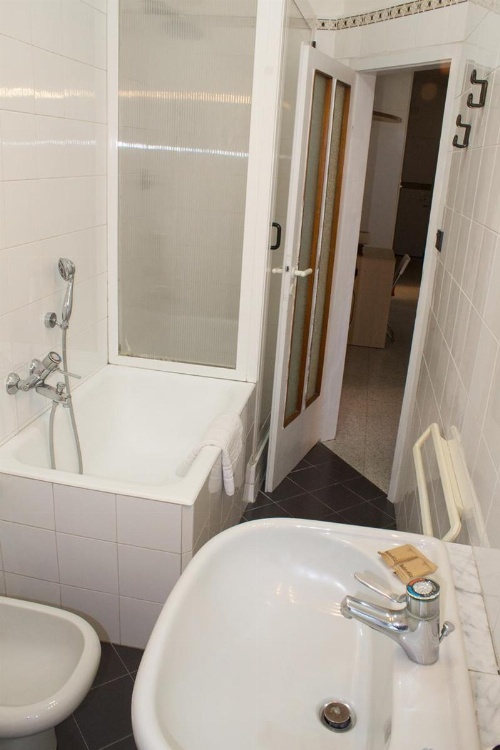 GetTheKey Vicolo Bianco Apartment image 12